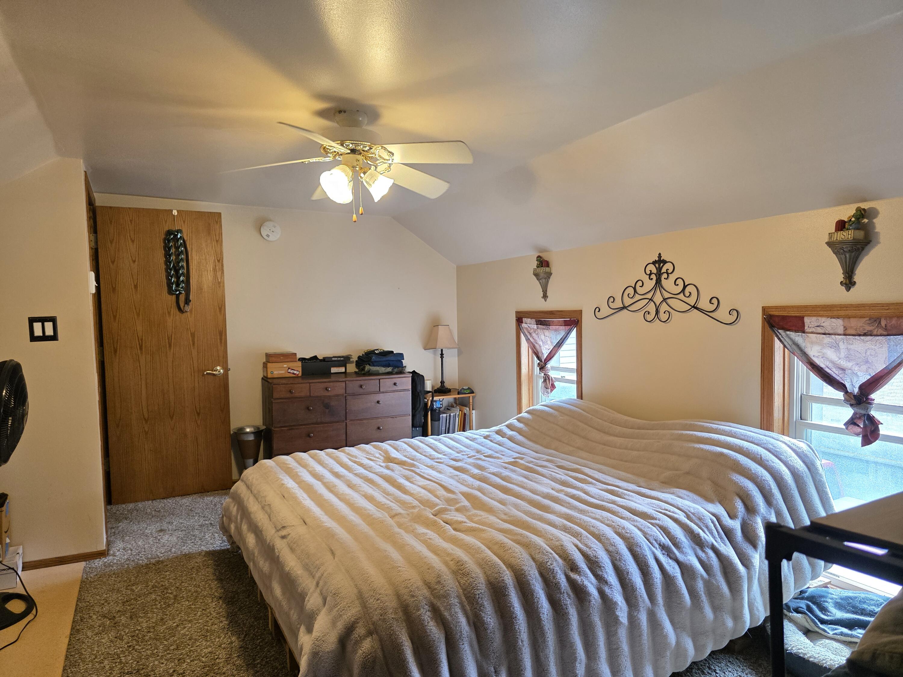 915 Cleveland Street Watertown, WI 53098 - Photo 14 of 24 20251016_141005