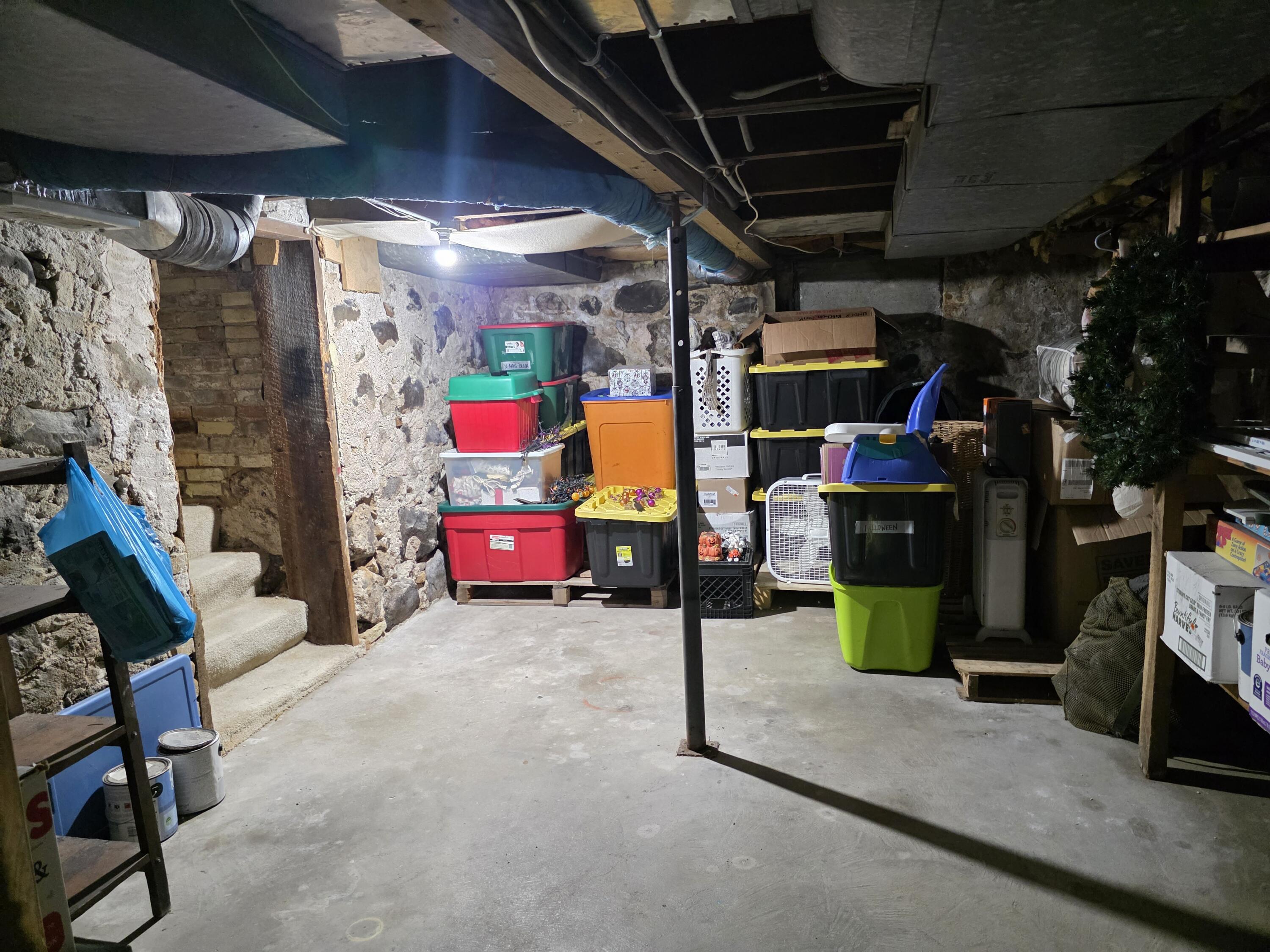 915 Cleveland Street Watertown, WI 53098 - Photo 19 of 24 20251016_141215