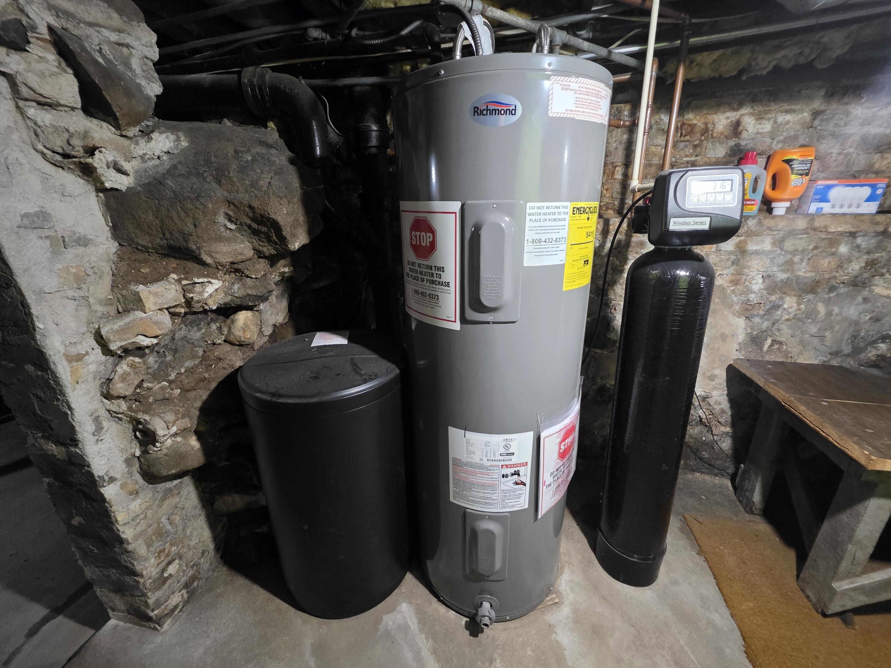 915 Cleveland Street Watertown, WI 53098 - Photo 21 of 24 20251016_141328