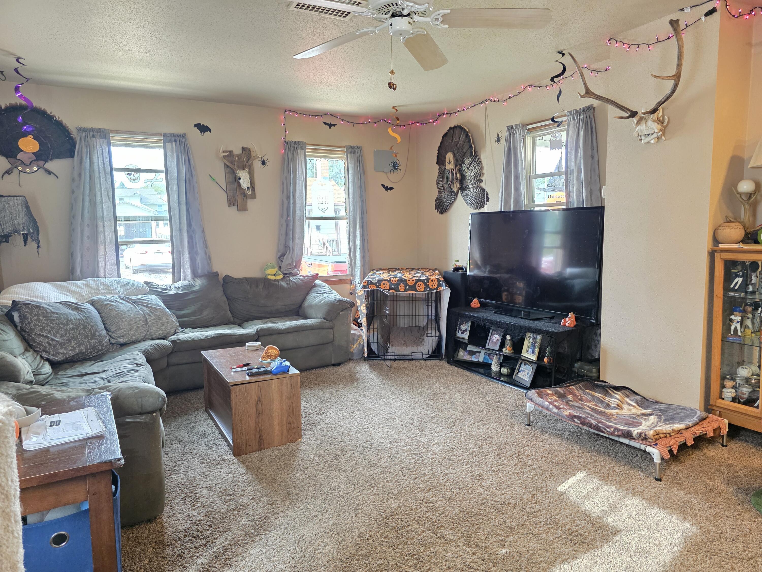 915 Cleveland Street Watertown, WI 53098 - Photo 7 of 24 20251016_141444