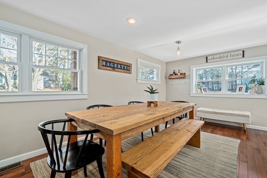 27 Bayhead Shores Road Bourne, MA 02532 - Photo 10 of 41 Gallery Image 10