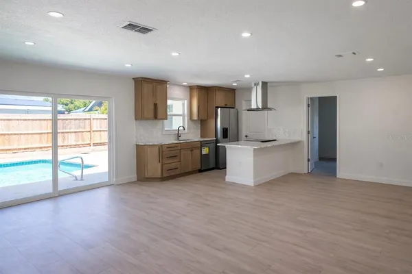 $2,800 | 4018 29th Avenue West, Bradenton, FL 34205