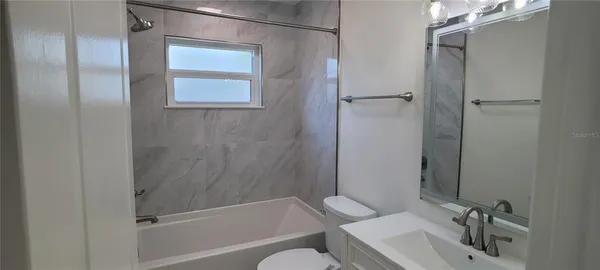 $2,800 | 4018 29th Avenue West, Bradenton, FL 34205