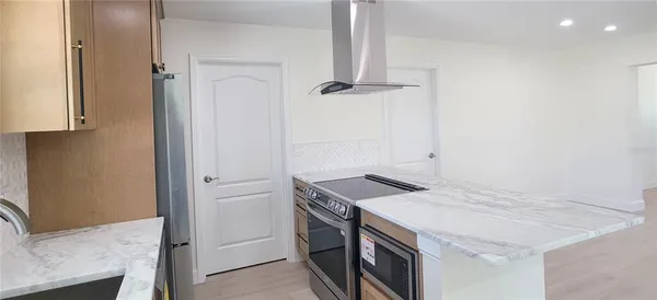 $2,800 | 4018 29th Avenue West, Bradenton, FL 34205