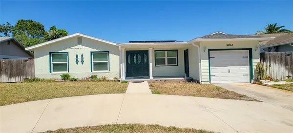 $2,800 | 4018 29th Avenue West, Bradenton, FL 34205