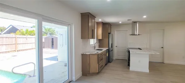 $2,800 | 4018 29th Avenue West, Bradenton, FL 34205