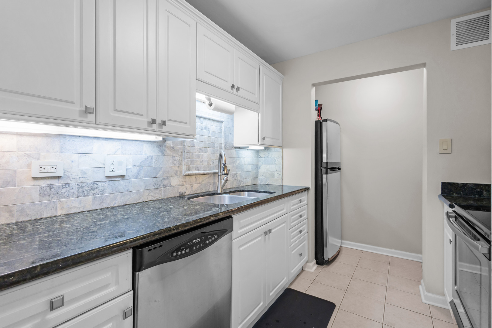 1625 Sheridan Road, Unit 206 Wilmette, IL 60091 - Photo 10 of 36