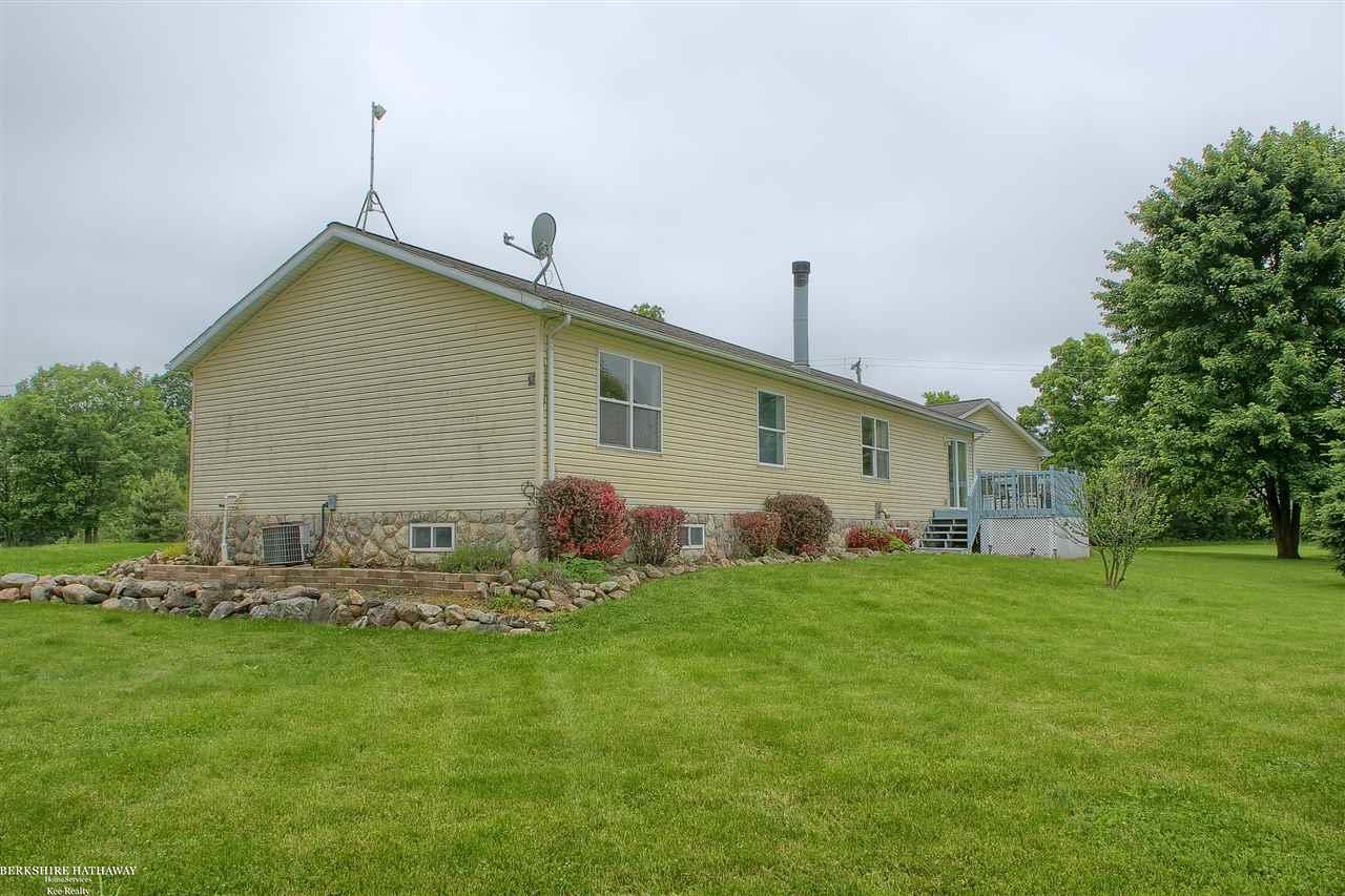 73100 McFadden Road Armada, MI 48005 - Photo 31 of 32 31384766-30.JPG