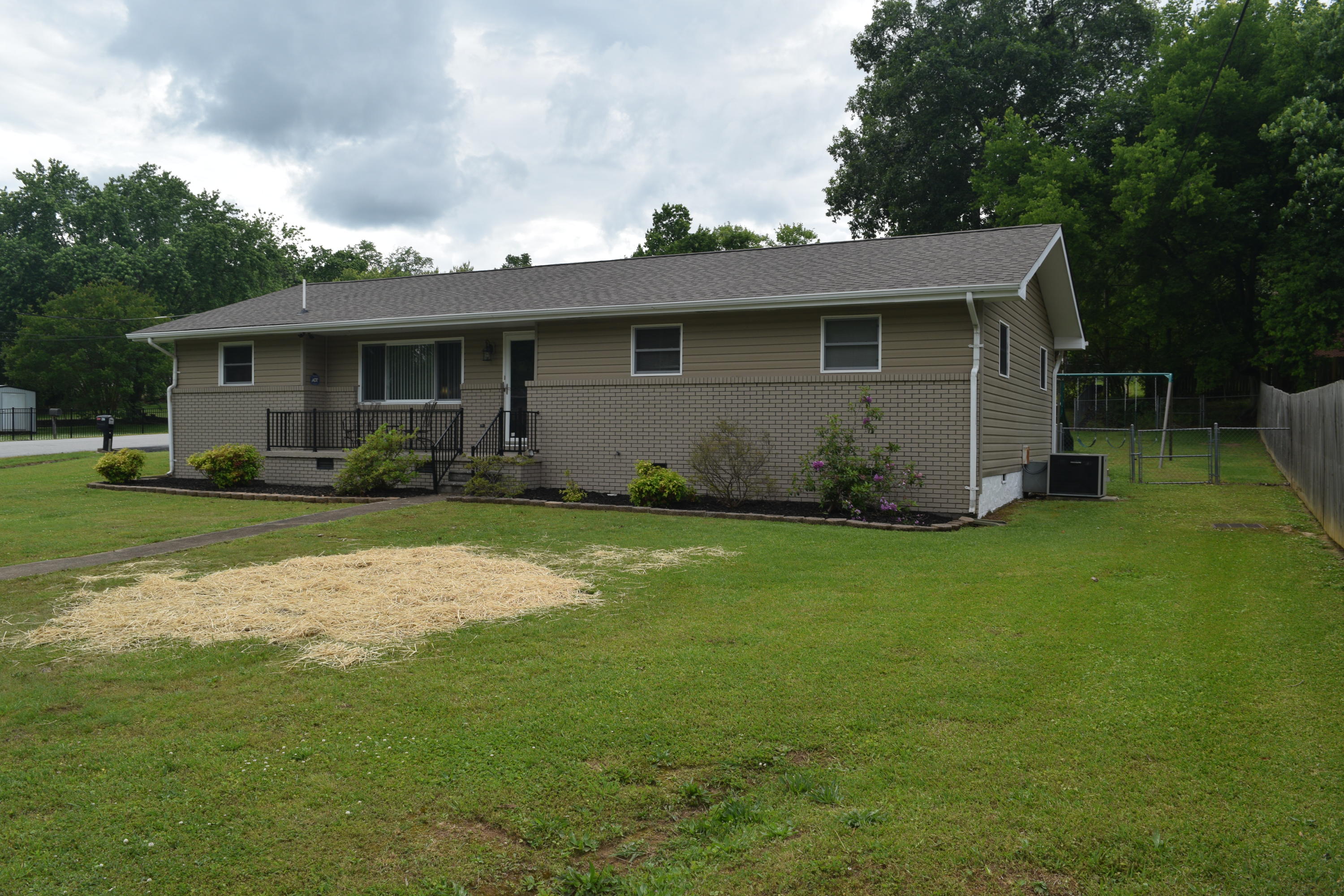4417 Norcross Road Hixson, TN 37343 - Photo 3 of 42 0D71ACA9-E79C-48BA-B108-E4DBA9D9EE37