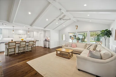 $998,000 | 1210 Briarbrook Drive, Houston, TX 77042