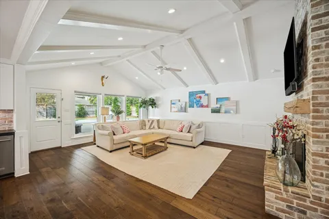 $998,000 | 1210 Briarbrook Drive, Houston, TX 77042