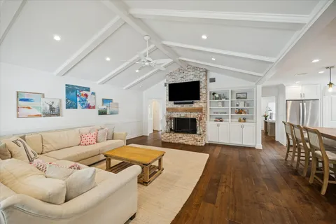 $998,000 | 1210 Briarbrook Drive, Houston, TX 77042