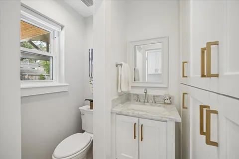 $998,000 | 1210 Briarbrook Drive, Houston, TX 77042