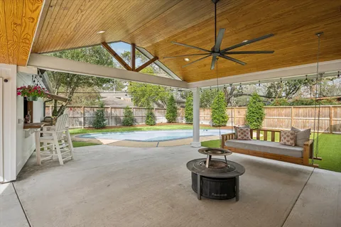 $998,000 | 1210 Briarbrook Drive, Houston, TX 77042