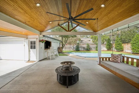 $998,000 | 1210 Briarbrook Drive, Houston, TX 77042