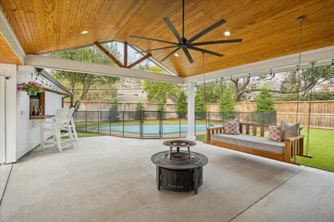 $998,000 | 1210 Briarbrook Drive, Houston, TX 77042