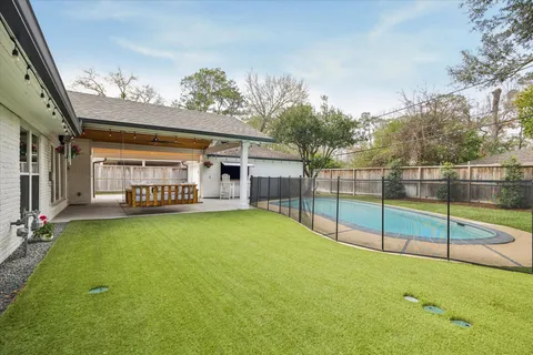 $998,000 | 1210 Briarbrook Drive, Houston, TX 77042