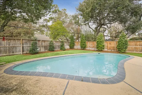 $998,000 | 1210 Briarbrook Drive, Houston, TX 77042