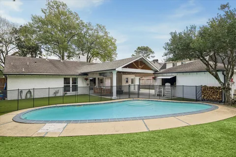 $998,000 | 1210 Briarbrook Drive, Houston, TX 77042