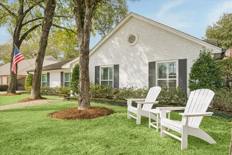 $998,000 | 1210 Briarbrook Drive, Houston, TX 77042