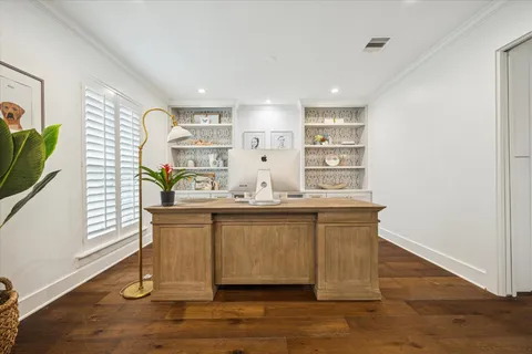 $998,000 | 1210 Briarbrook Drive, Houston, TX 77042