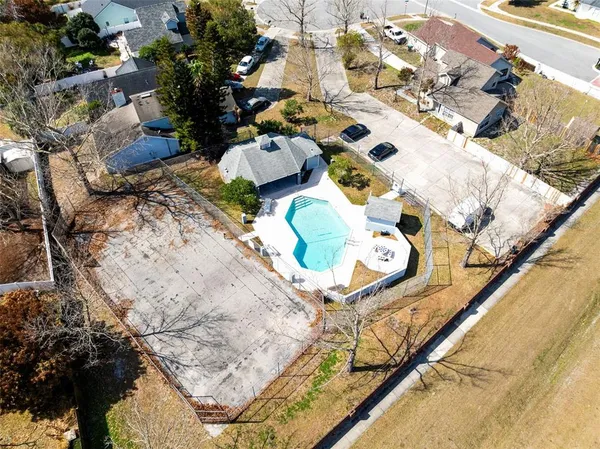 a picture of car parked on the side of street