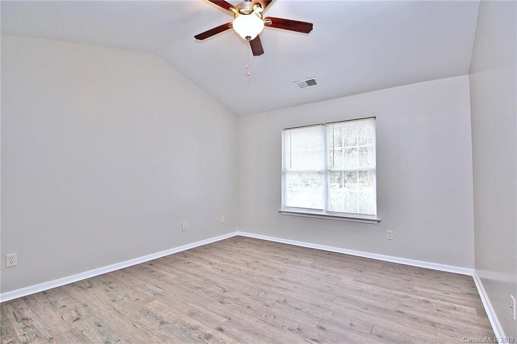419 Tom Hunter Road Charlotte, NC 28213 - Photo 18 of 42 Gallery Image 18