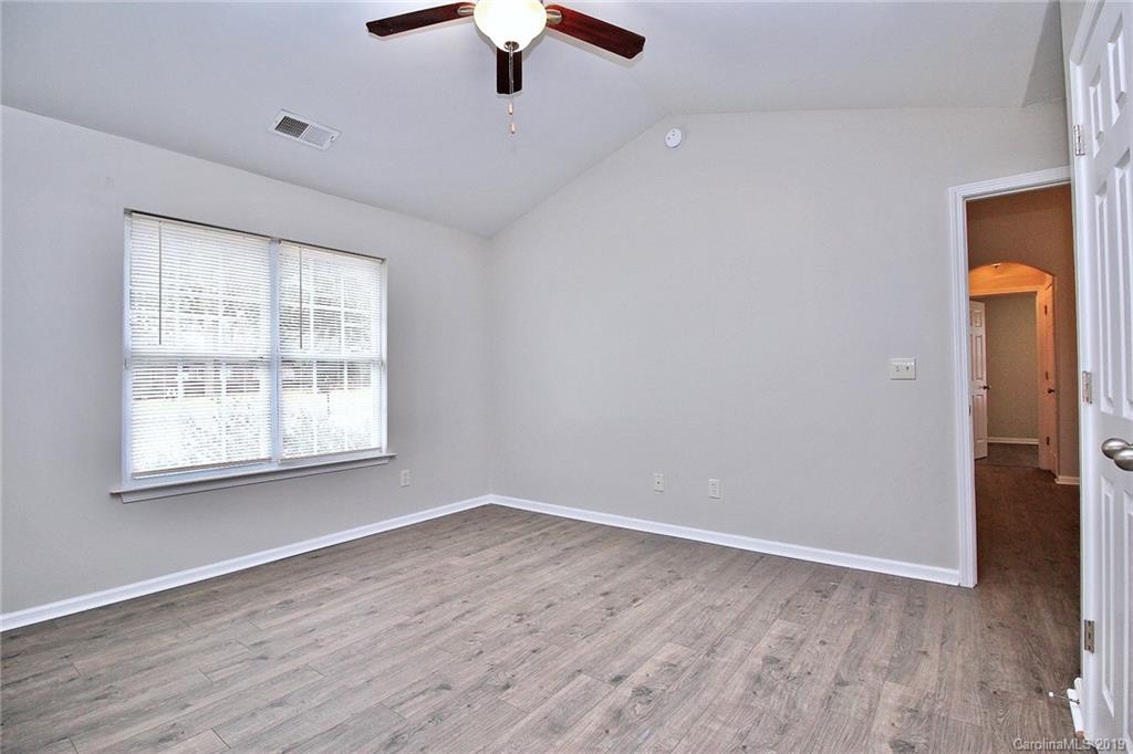 419 Tom Hunter Road Charlotte, NC 28213 - Photo 19 of 42 Gallery Image 19