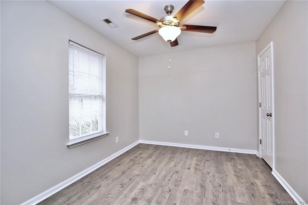 419 Tom Hunter Road Charlotte, NC 28213 - Photo 28 of 42 Gallery Image 28