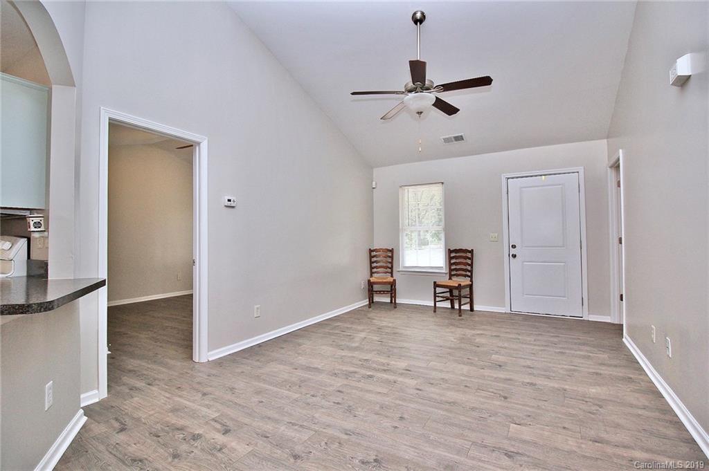 419 Tom Hunter Road Charlotte, NC 28213 - Photo 32 of 42 Gallery Image 32