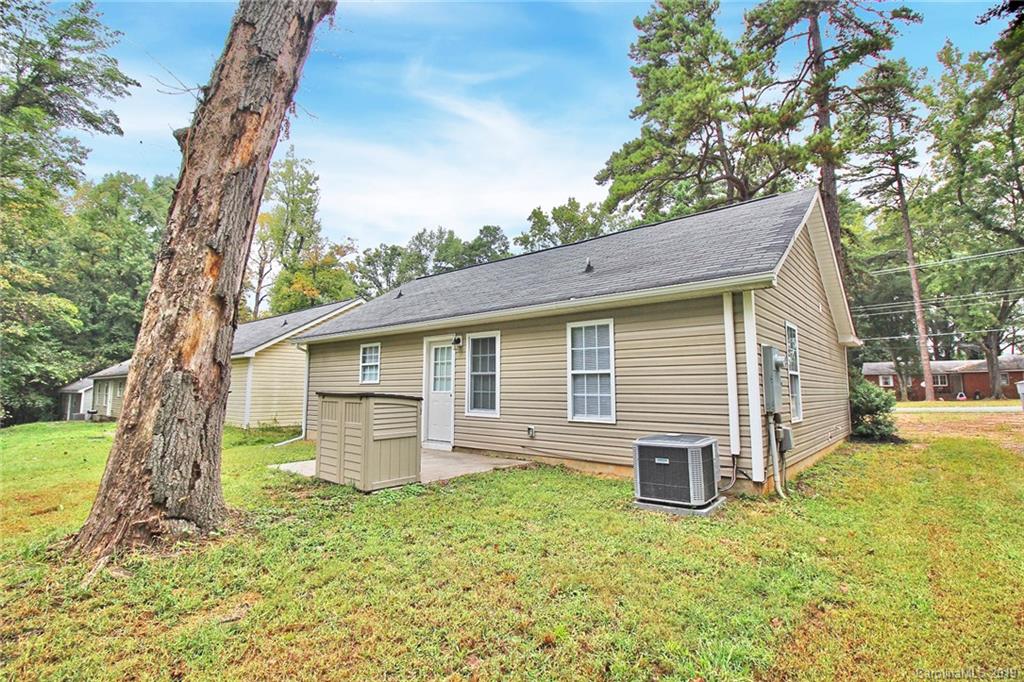 419 Tom Hunter Road Charlotte, NC 28213 - Photo 38 of 42 Gallery Image 38