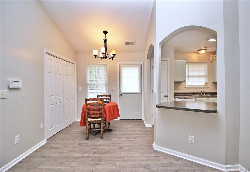 419 Tom Hunter Road Charlotte, NC 28213 - Photo 6 of 42 Gallery Image 6