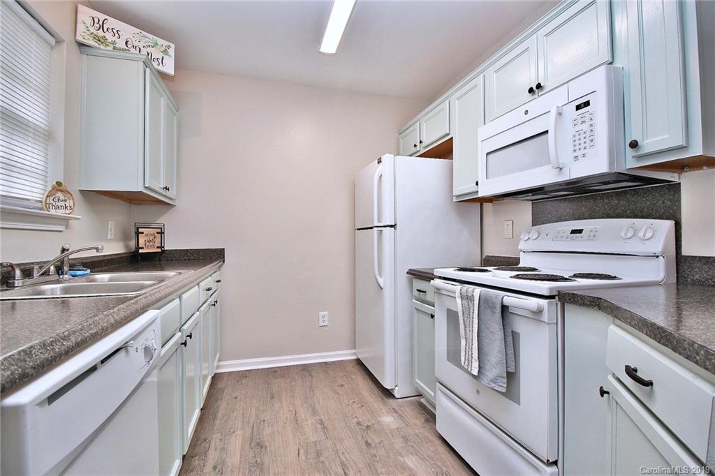 419 Tom Hunter Road Charlotte, NC 28213 - Photo 7 of 42 Gallery Image 7