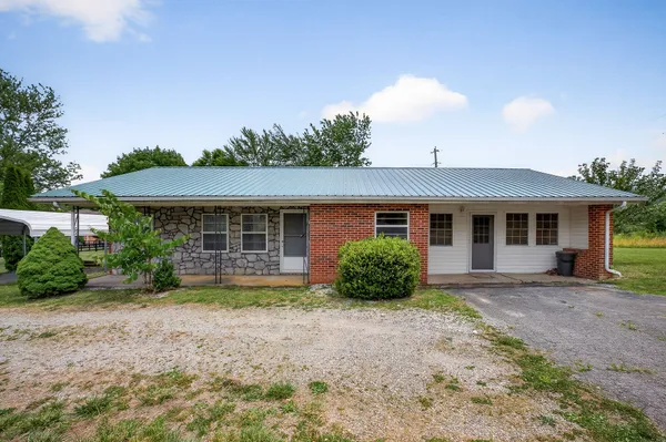 $239,900 | 1372 Jamestown Highway, Livingston, TN 38570