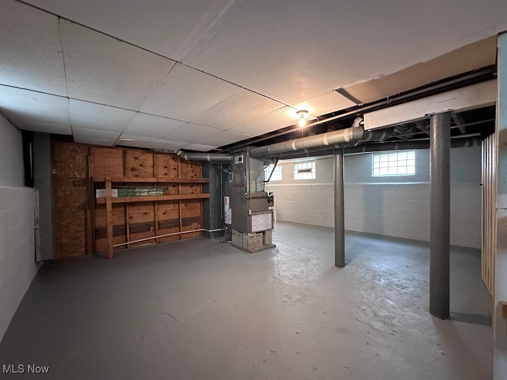 6846 Ottawa Road Cleveland, OH 44105 - Photo 46 of 50 Below grade area with heating unit