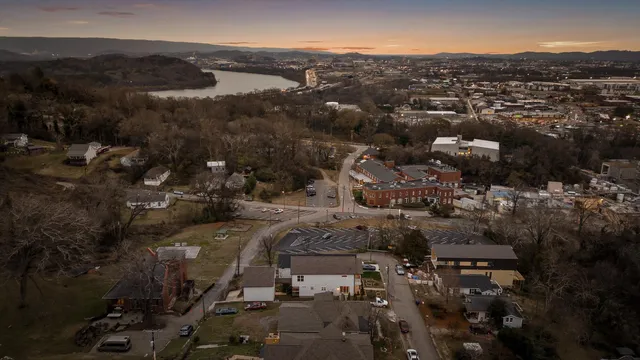 $995,000 | 3819 Longview Street, Chattanooga, TN 37409