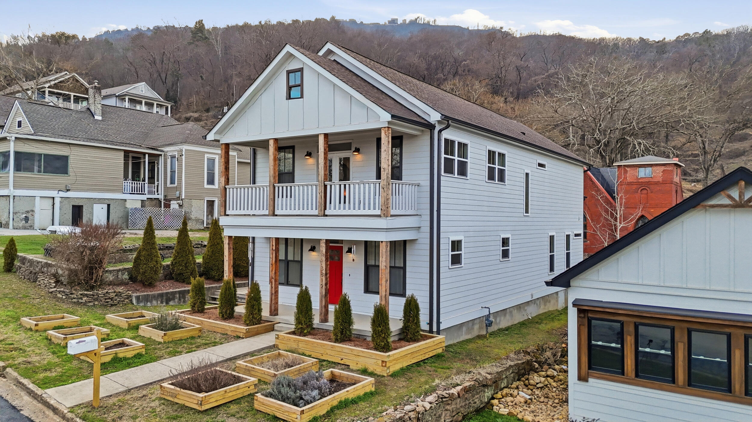 3819 Longview Street Chattanooga, TN 37409 - Photo 3 of 104 2_3819 longview rd-2