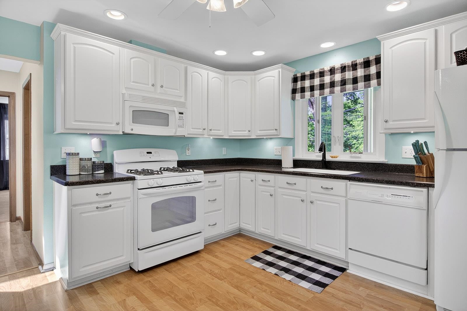 5010 Guilford Road Rockford, IL 61107 - Photo 13 of 36