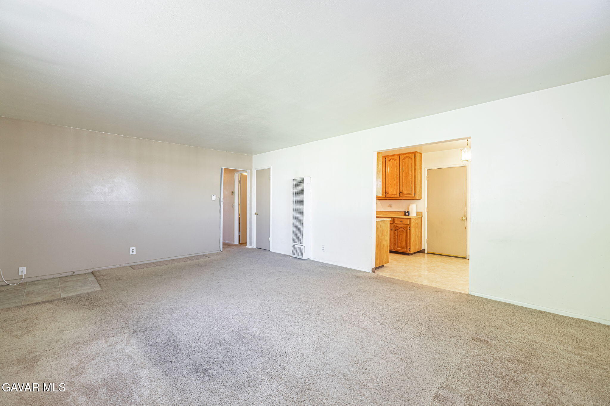 45309 Newtree Avenue Lancaster, CA 93534 - Photo 11 of 35 an empty room with an empty space and window