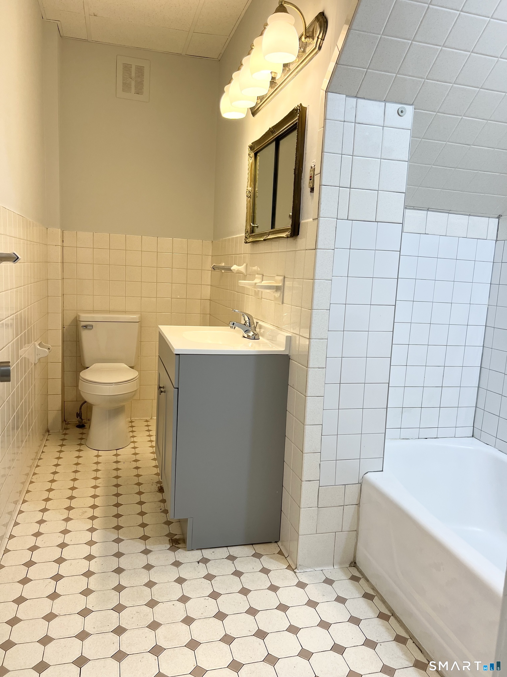 252 Main Street Portland, CT 06480 - Photo 14 of 17