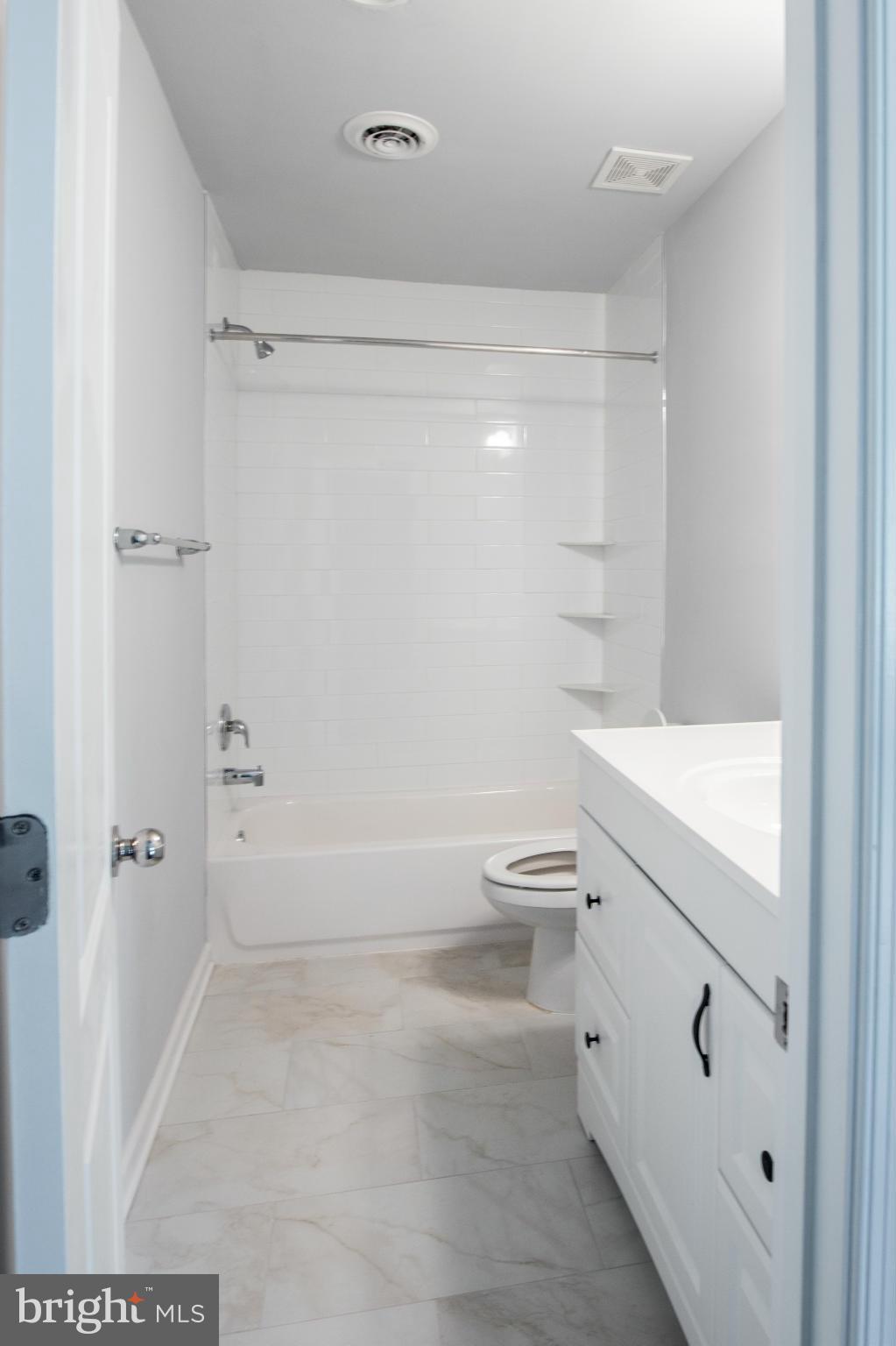 1528 Friendly Road Pasadena, MD 21122 - Photo 23 of 27 Bath