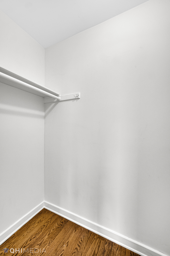232 Inverrary Lane, Unit 232 Deerfield, IL 60015 - Photo 22 of 27 a view of an empty room