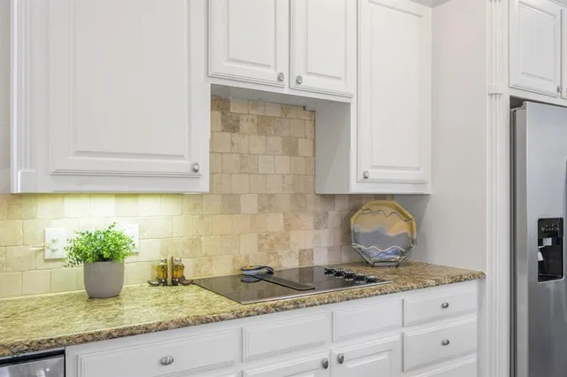 $500,000 | 5905 Riverbend Place, Fort Worth, TX 76112