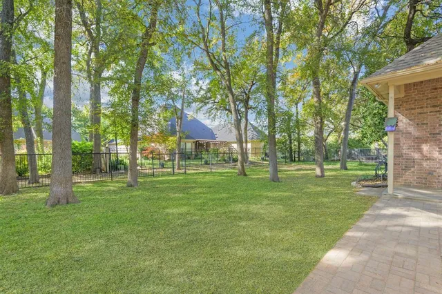 $500,000 | 5905 Riverbend Place, Fort Worth, TX 76112