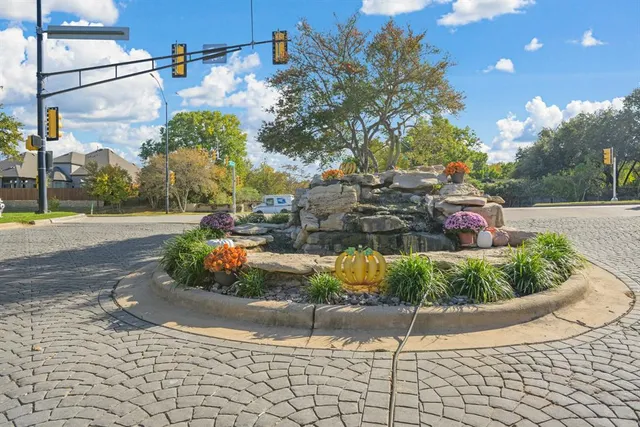 $500,000 | 5905 Riverbend Place, Fort Worth, TX 76112