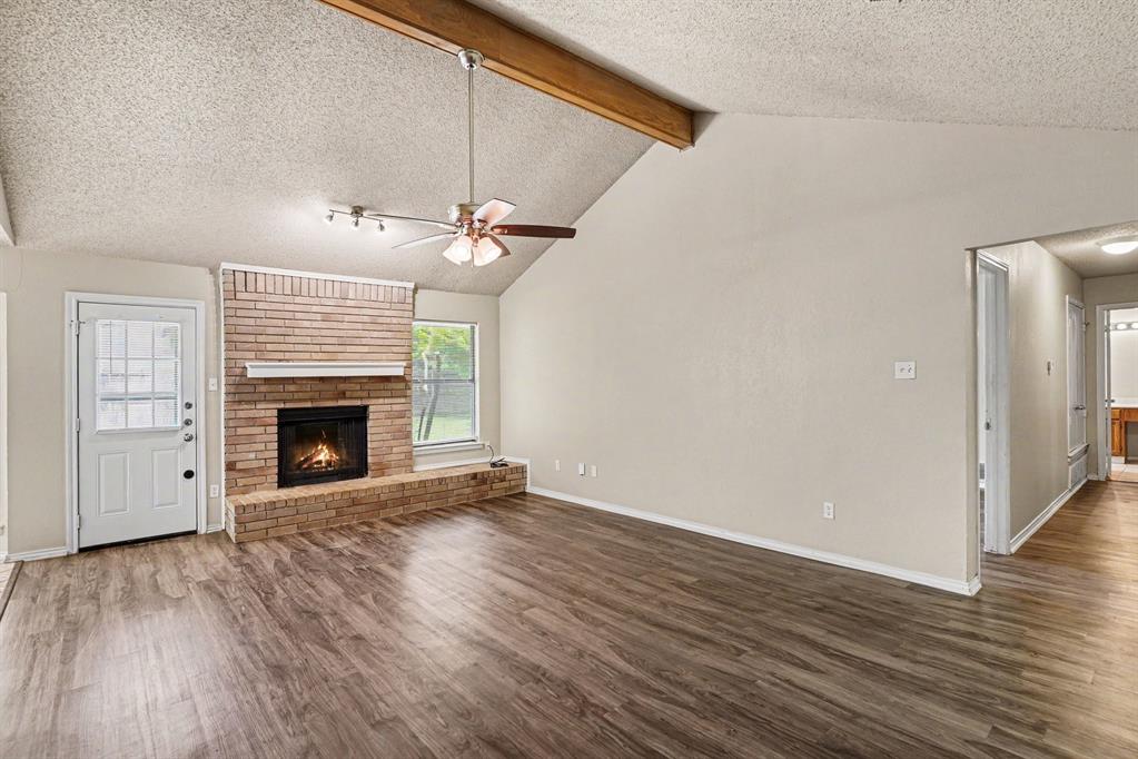 2608 Green Ridge Street Fort Worth, TX 76133 - Photo 12 of 25