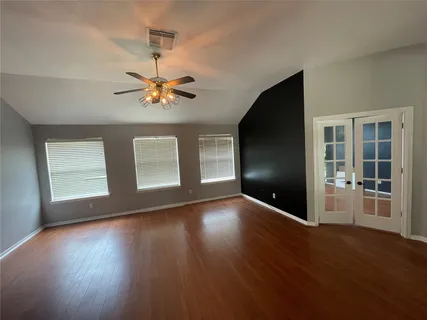 $455,000 | 4122 Casa Del Lago Drive, Missouri City, TX 77459