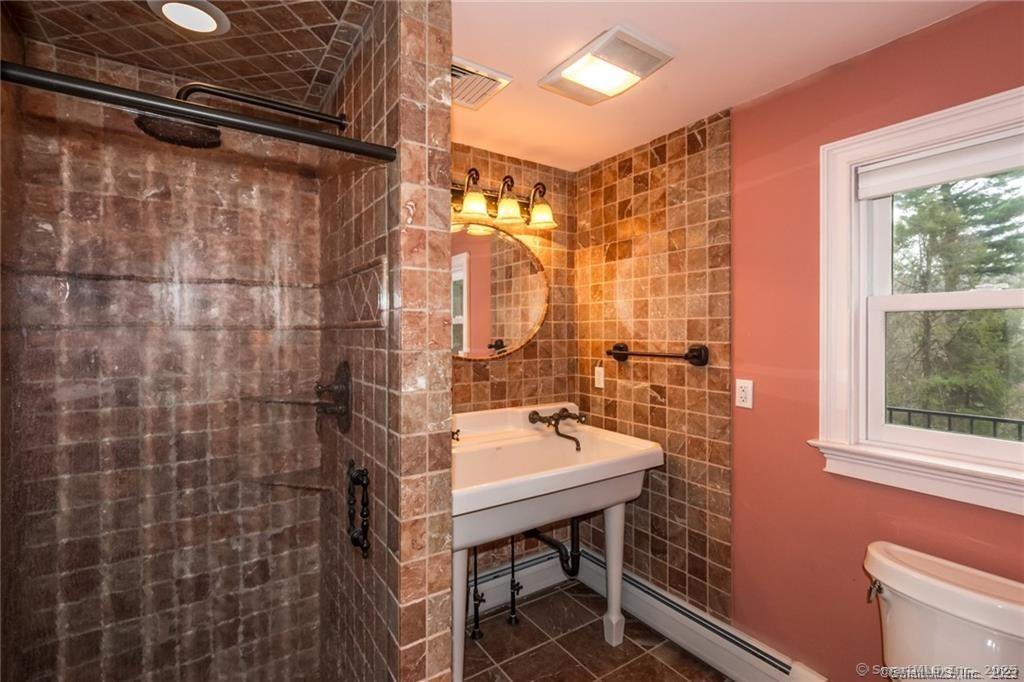 15 Sand Hill Road Simsbury, CT 06089 - Photo 19 of 40