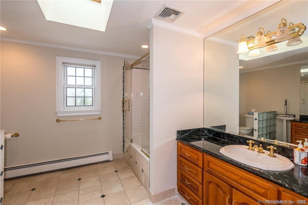15 Sand Hill Road Simsbury, CT 06089 - Photo 10 of 40