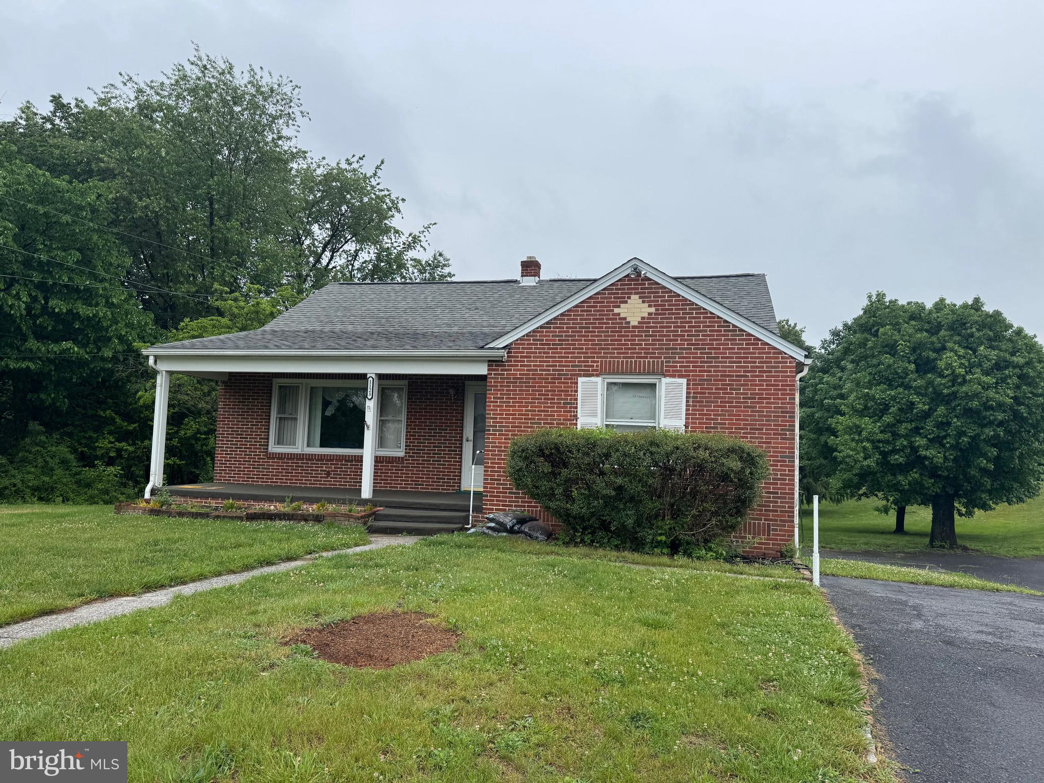 1123 Shepherdstown Road Martinsburg, WV 25404 - Photo 1 of 33